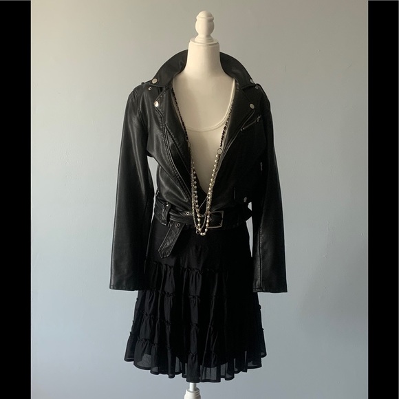 🌺🎉HOST PIC!🎉🌺 Black cotton ruffle mini skirt 6 - Picture 2 of 5